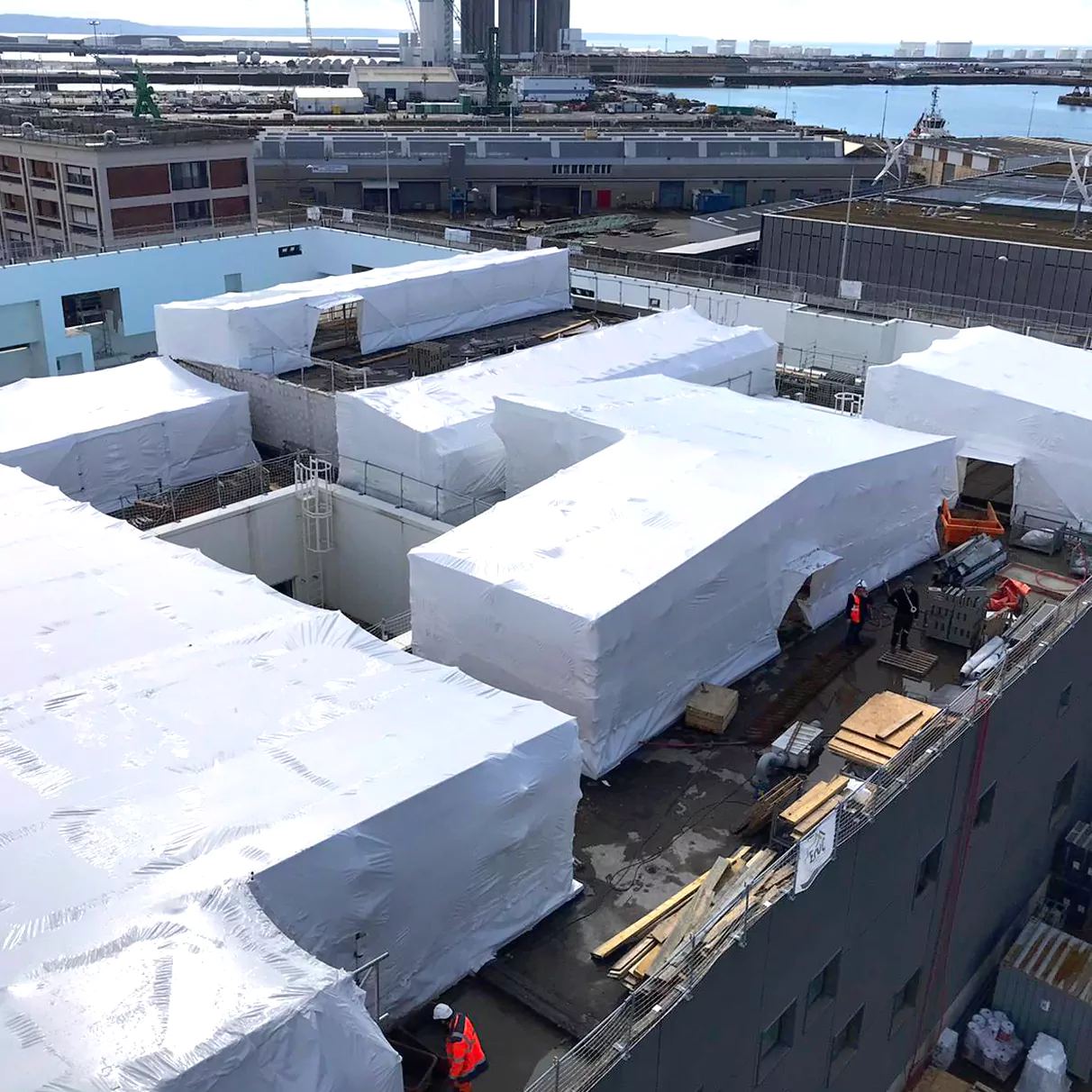 Chantier de confinement thermo-retractable secteur BTP